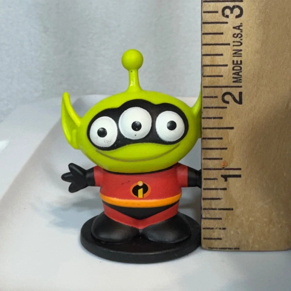 Disney Pixar Toy Story Alien Incredibles Costume‎ Figure 2.25